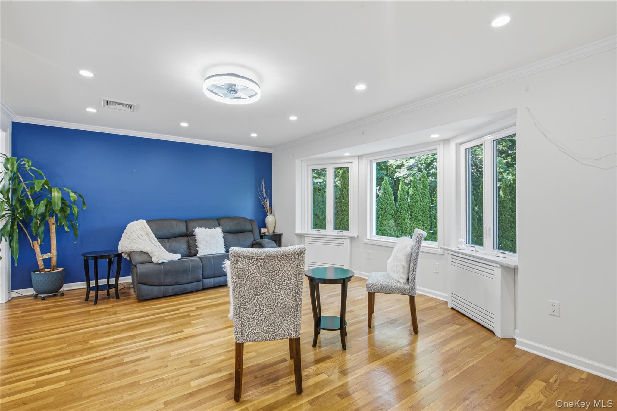 186 N Stratford thumbnail 4
