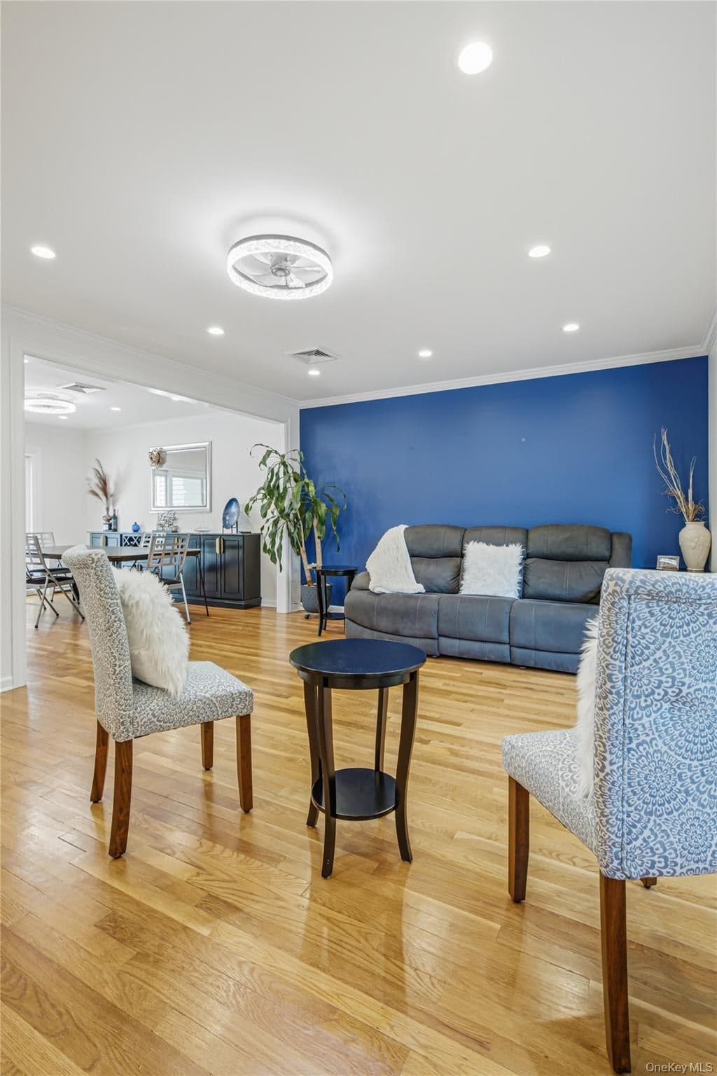 186 N Stratford thumbnail 5