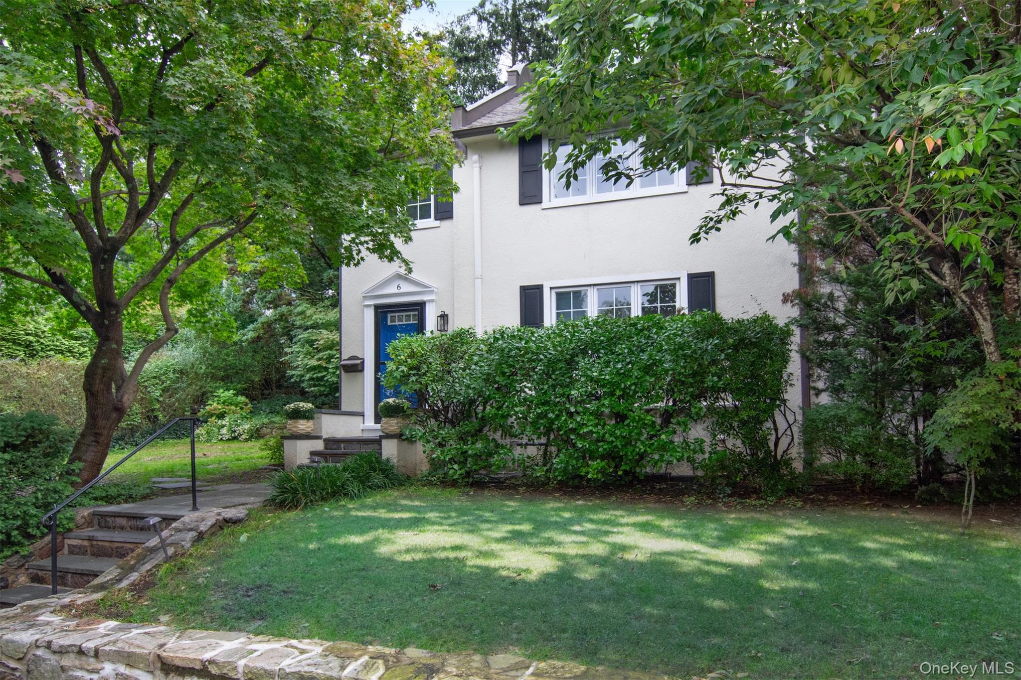 6 Beverly Road, Bronxville