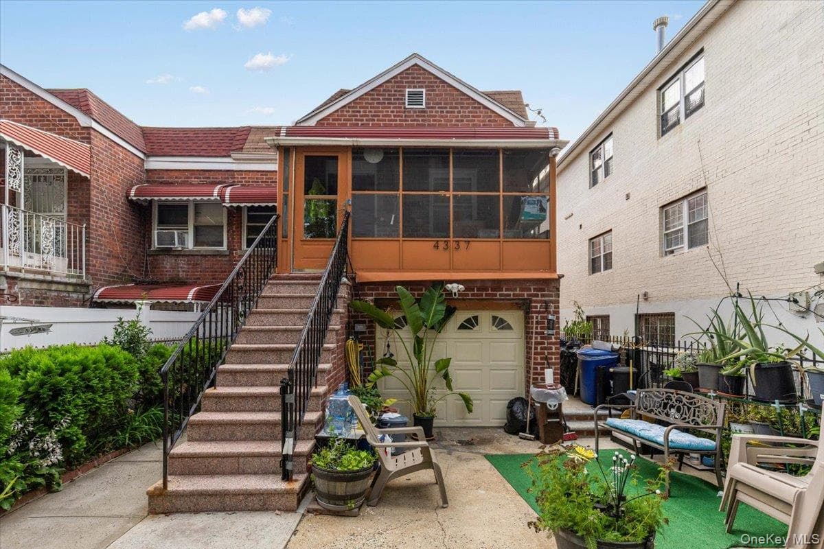 4337 Wilder Avenue thumbnail 2