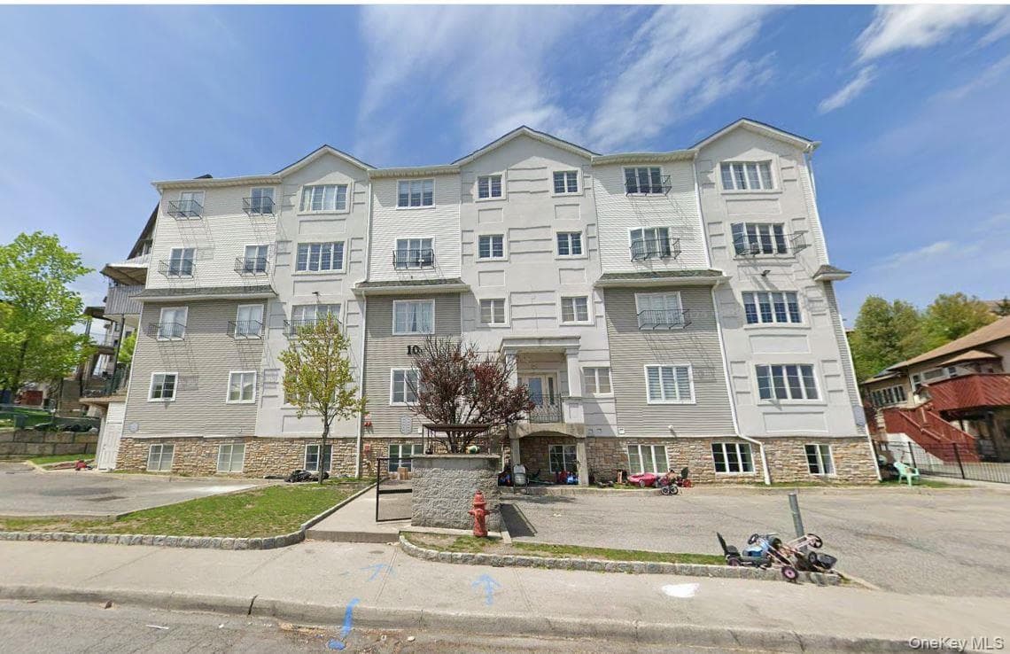 10 Meron Drive Unit: 113, Monroe
