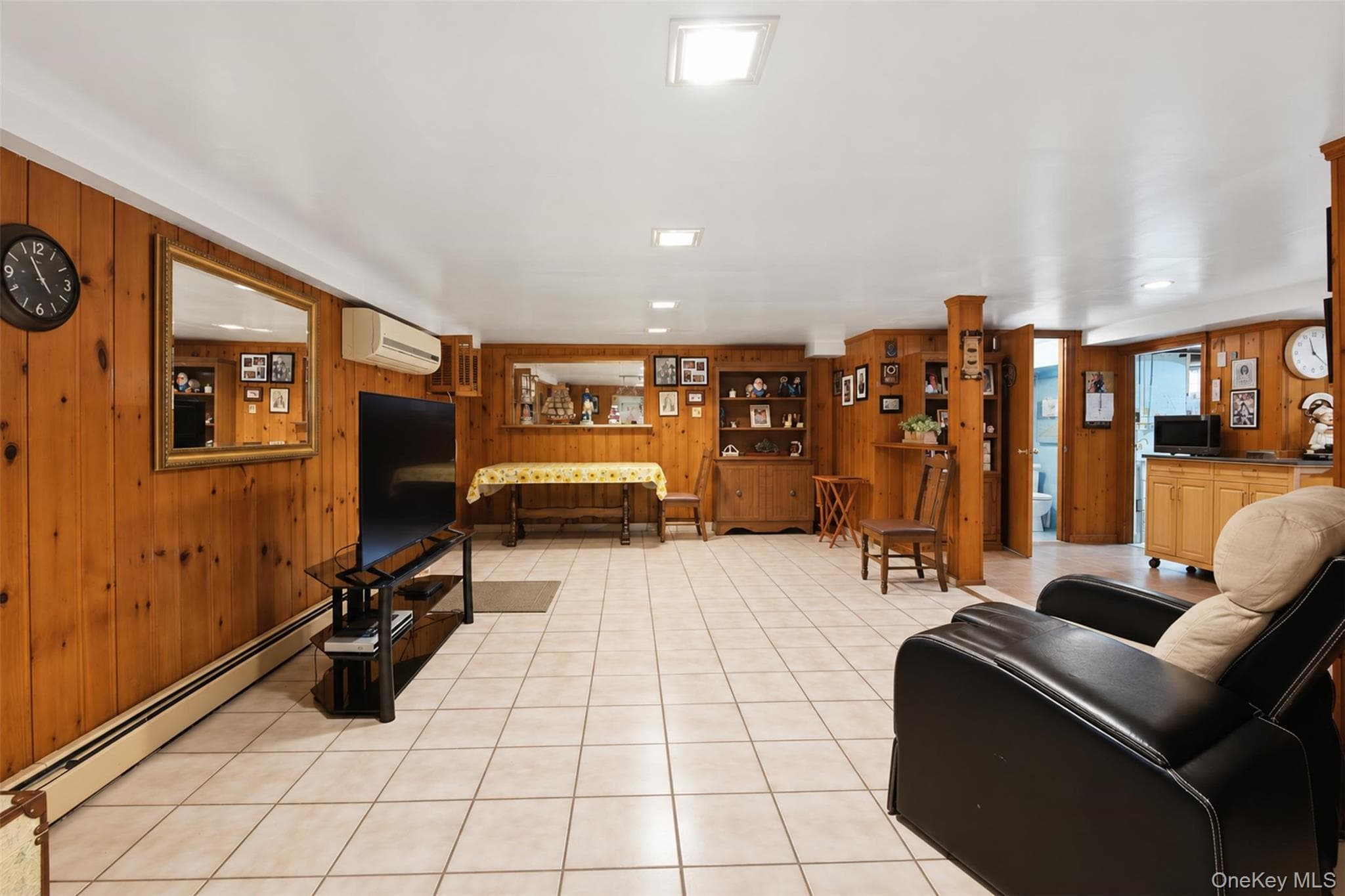 1610 Astor Avenue thumbnail 17