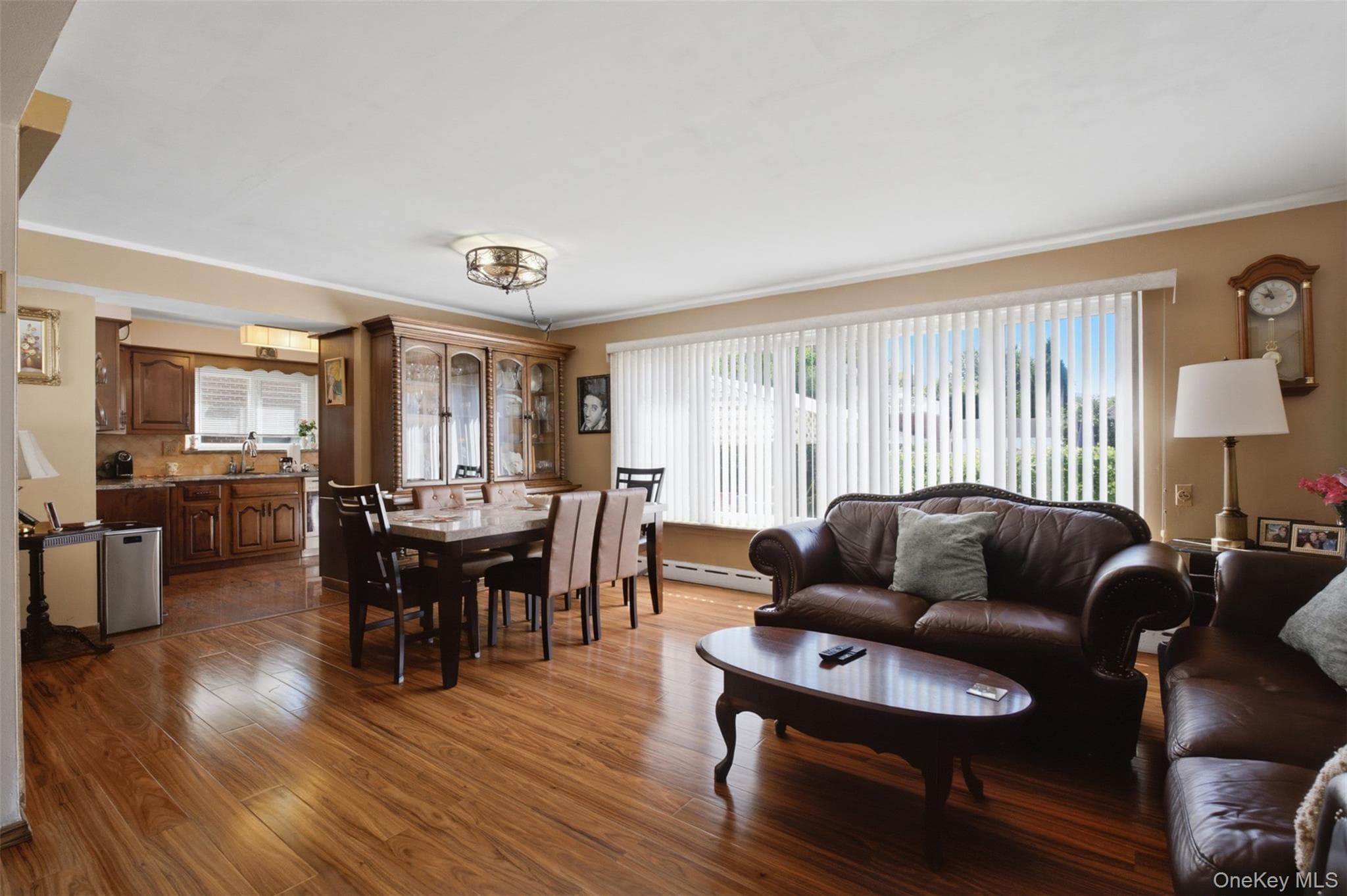 1610 Astor Avenue thumbnail 2