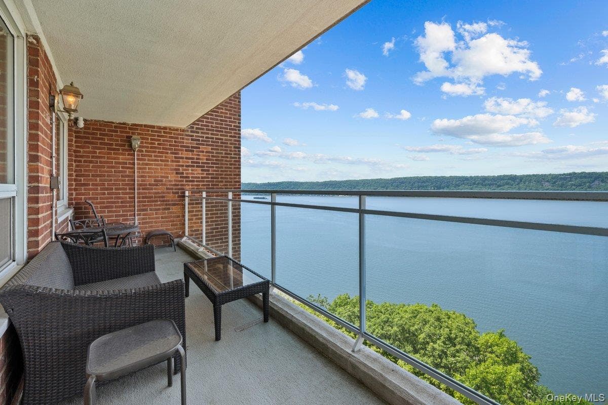 2575 Palisade Avenue Unit: 12C thumbnail 11