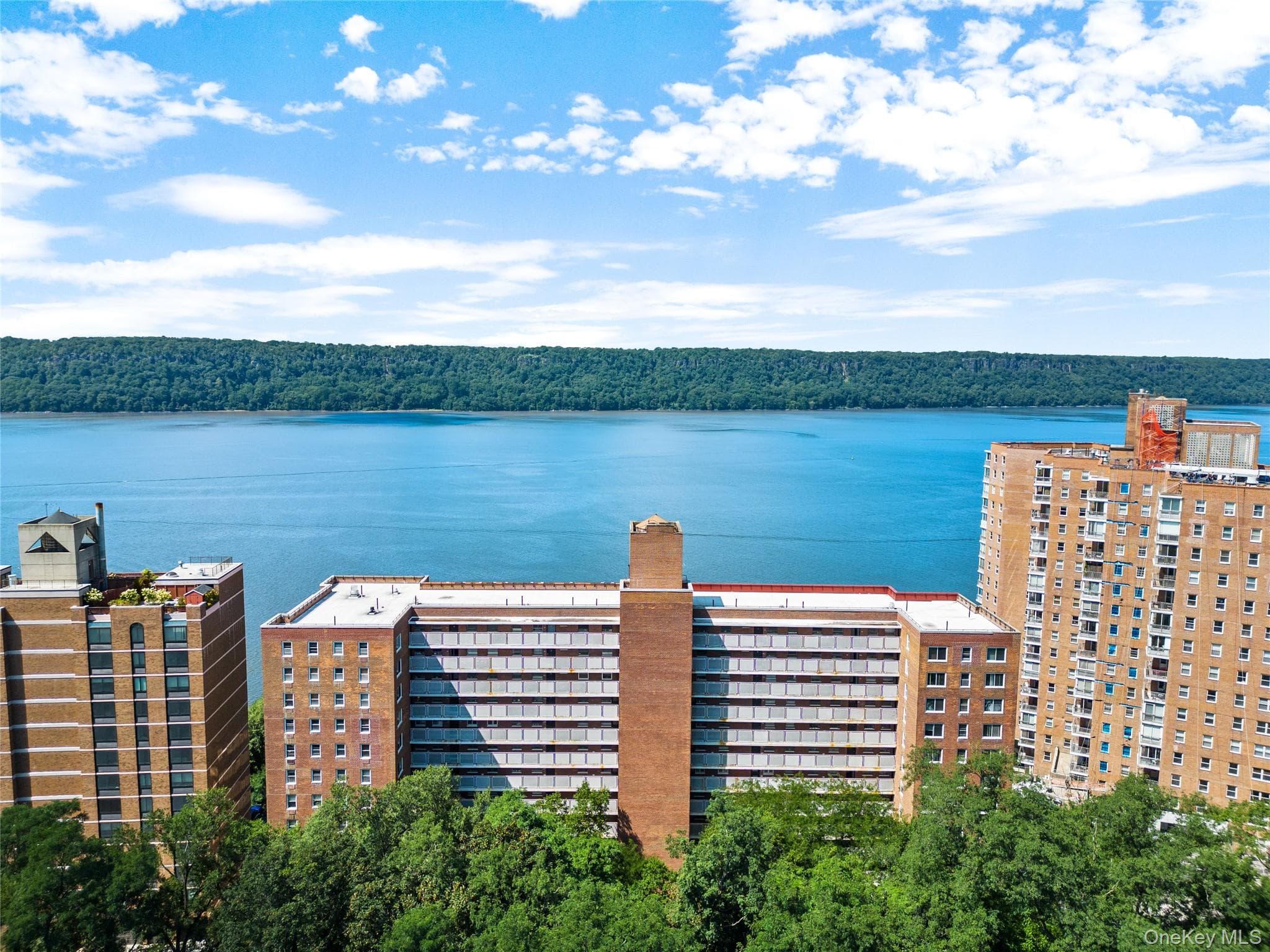 2575 Palisade Avenue Unit: 12C thumbnail 21