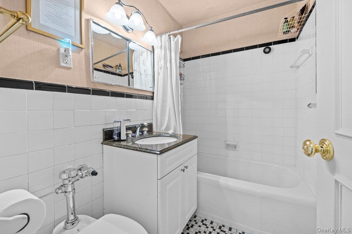 2575 Palisade Avenue Unit: 12C thumbnail 12
