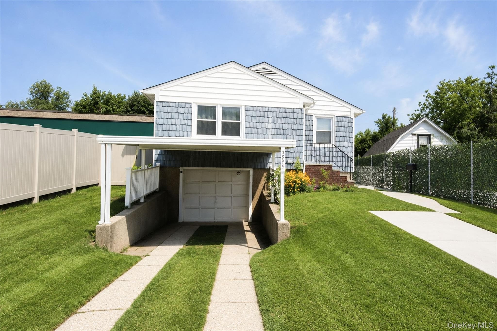 3895 Amboy Road photo 1