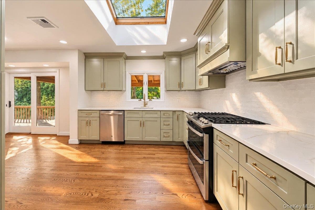 15 Patricia Avenue thumbnail 7