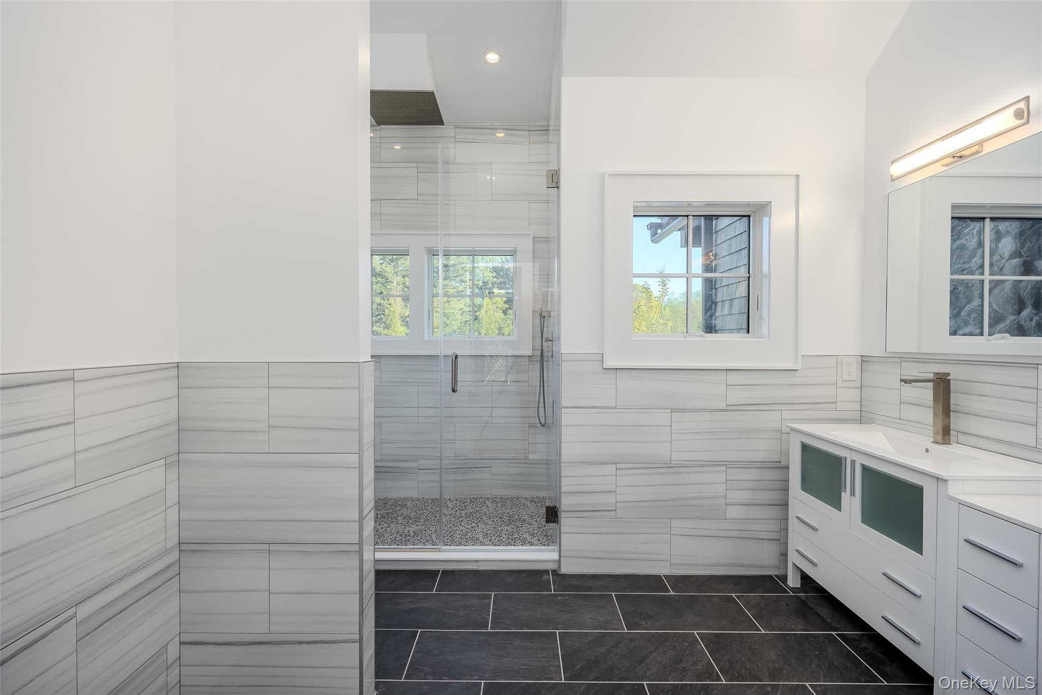 141A N Ferry Road thumbnail 25