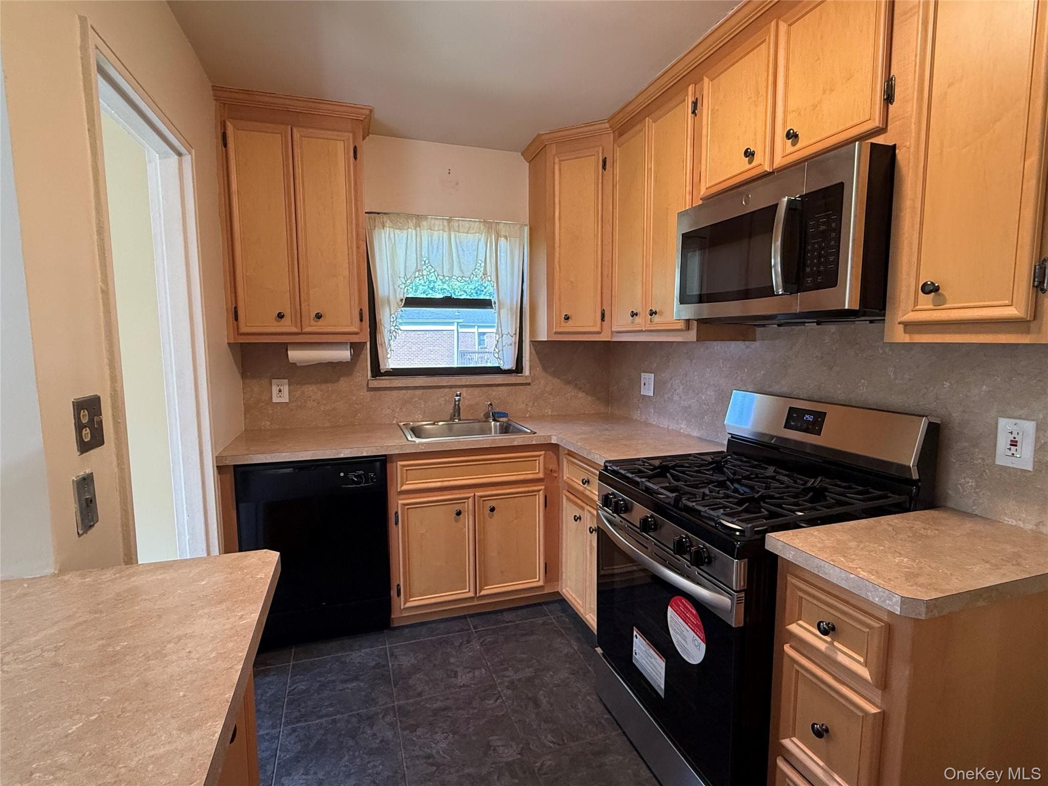 1201 E Broadway Unit: H-22 thumbnail 7