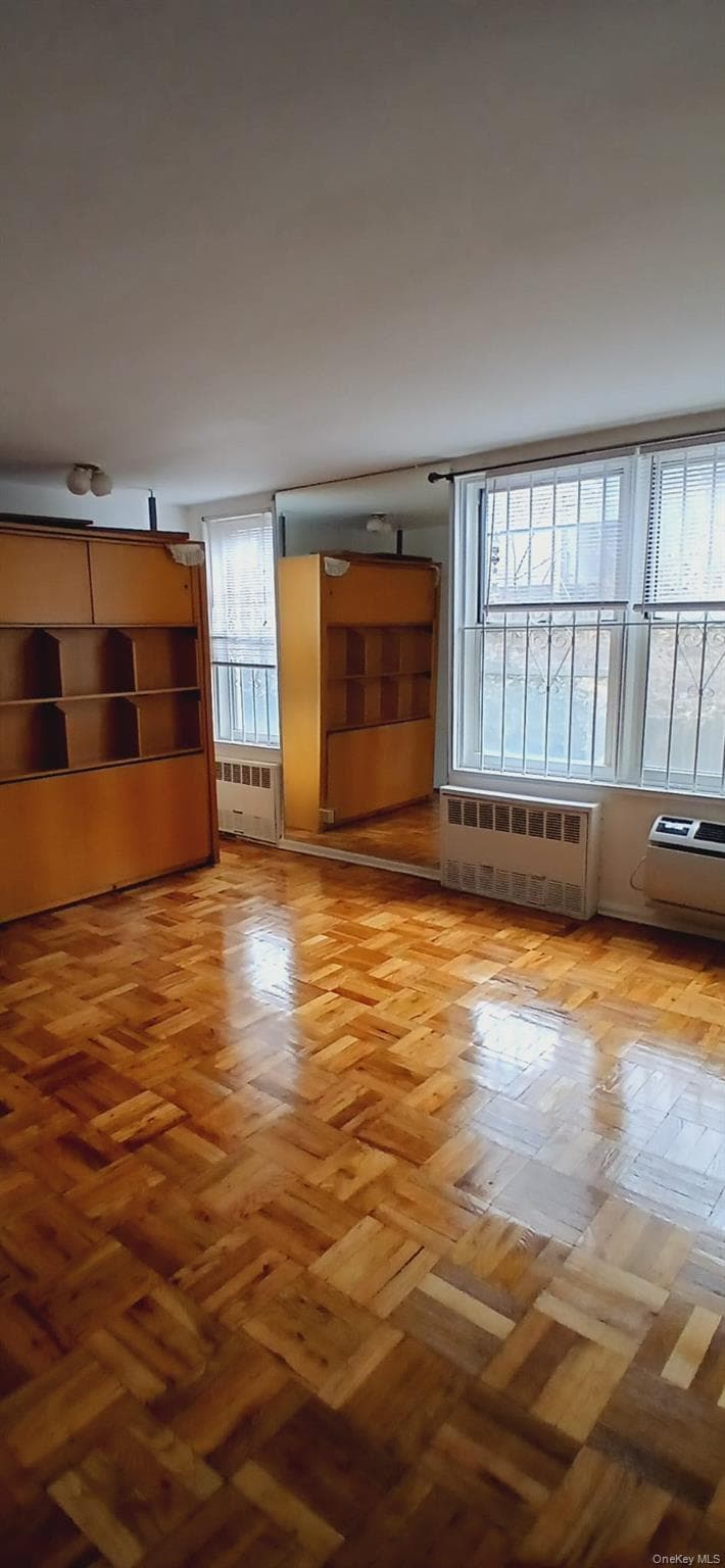 50-15 39th Street Unit: 1G thumbnail 4
