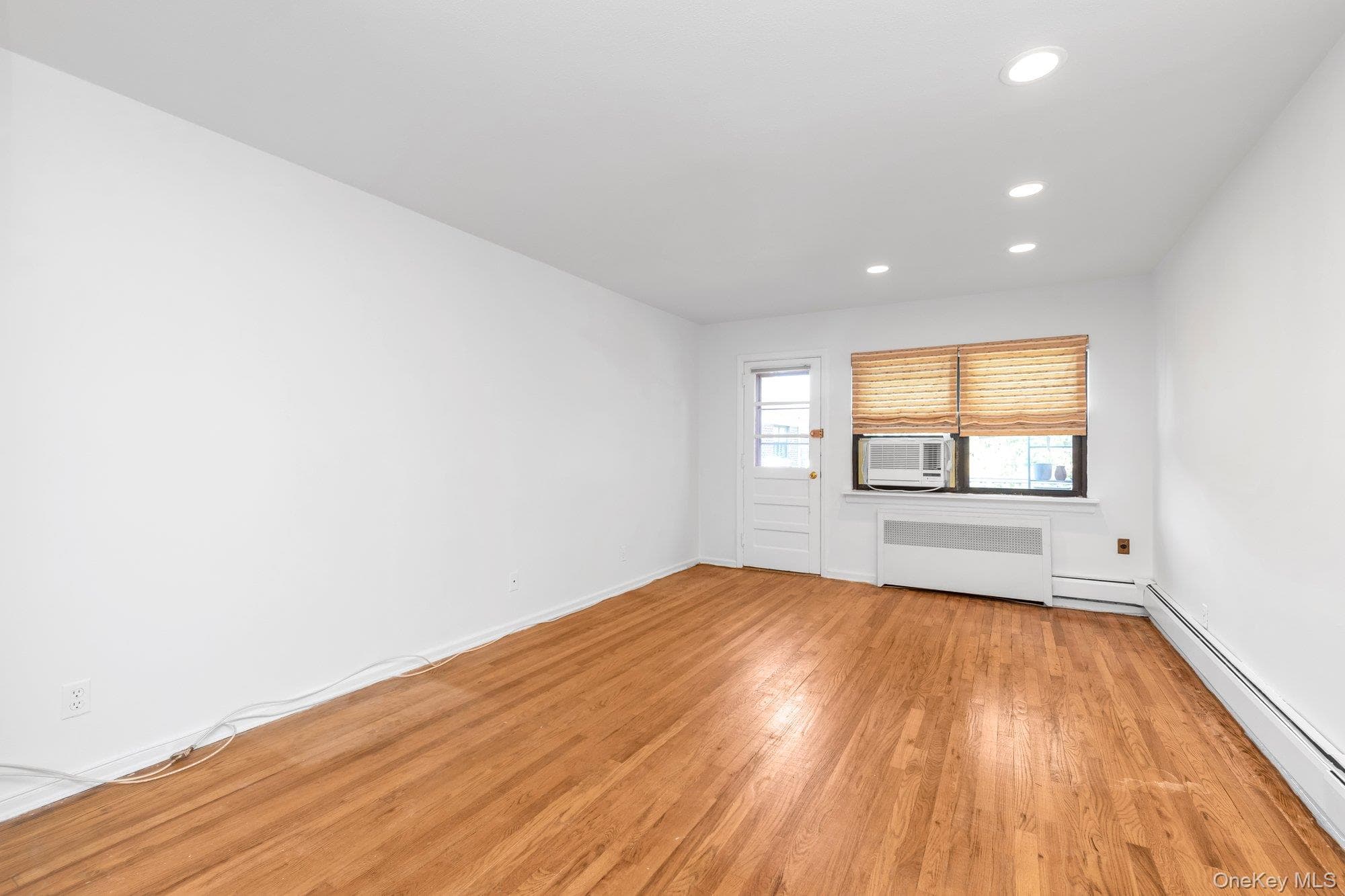 1197 E Broadway Unit: K24 thumbnail 2