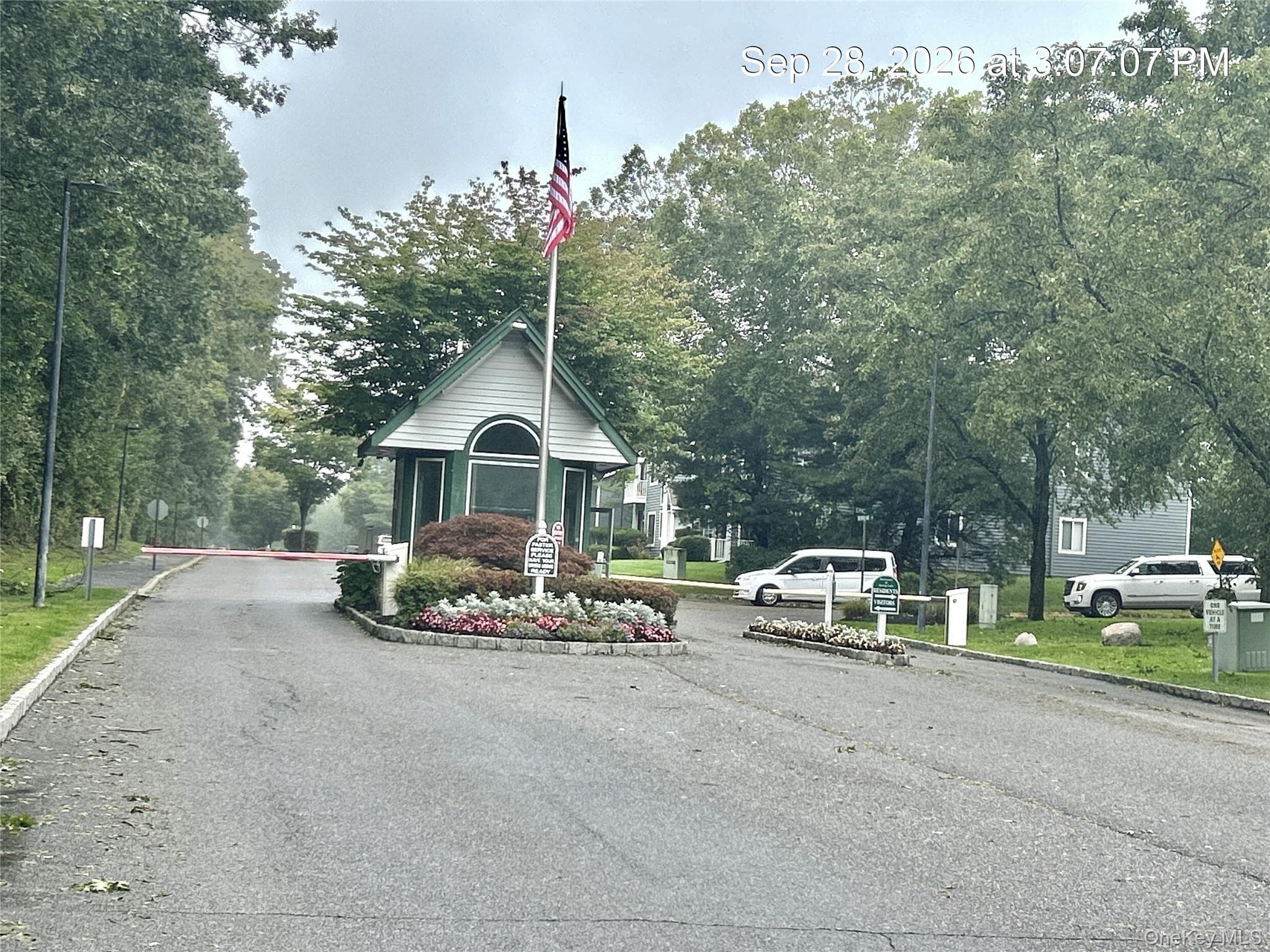 11 Eric Drive thumbnail 5
