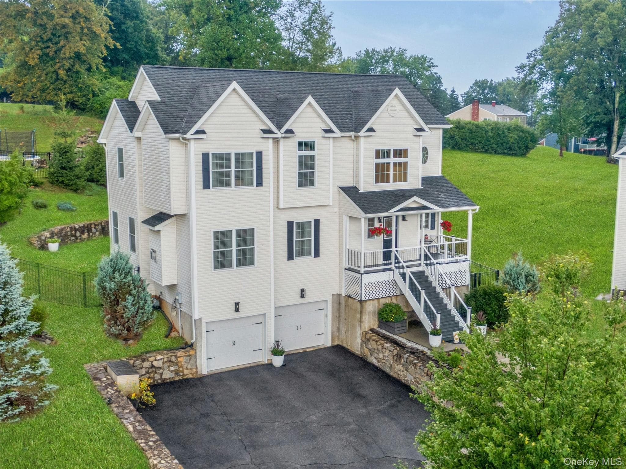 18 Tanyas Court, Monroe