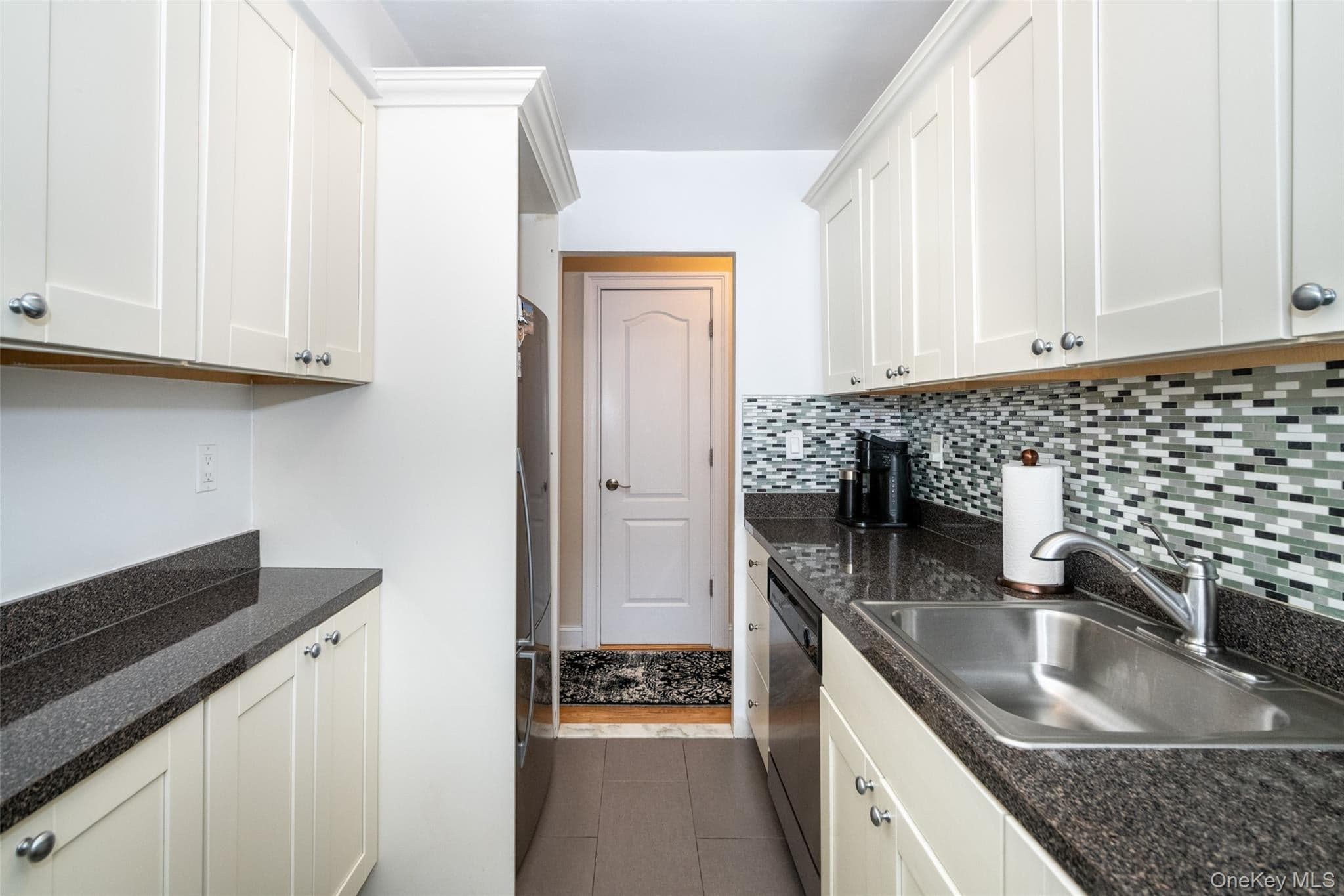 60 Locust Avenue Unit: A-609 thumbnail 16