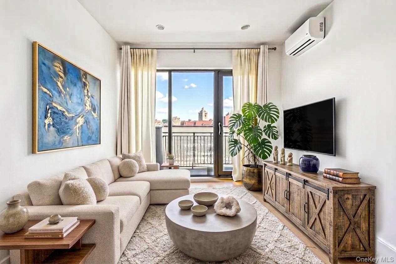 6296 Woodhaven Boulevard Unit: 6I, Rego Park