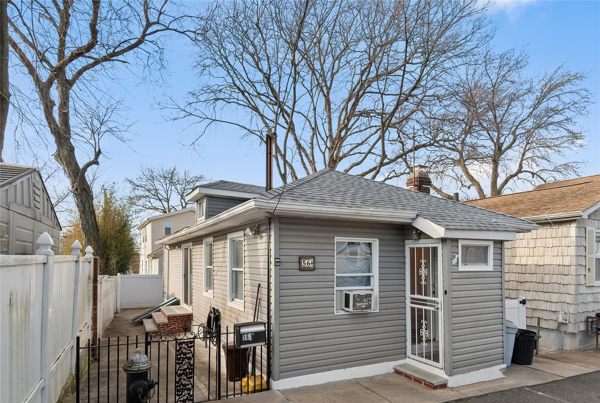 56 1/2 Edgewater Park Park Unit: A, Bronx