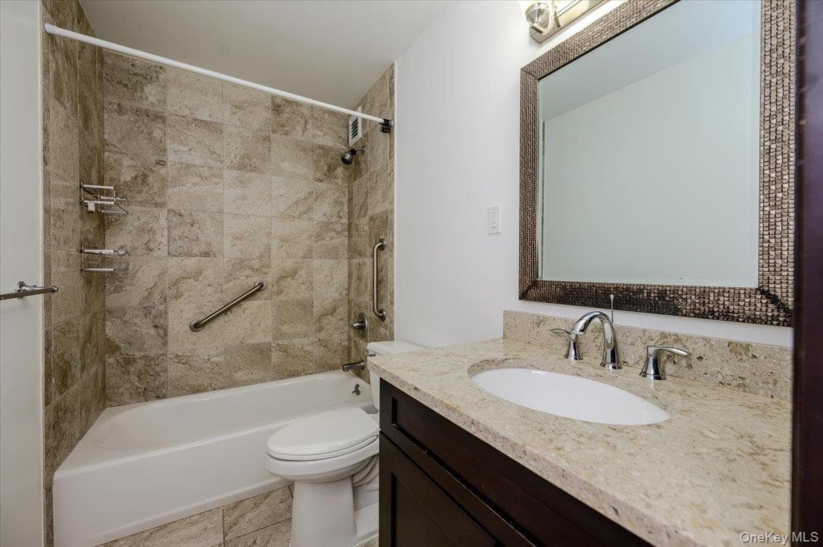 360 Shore Road Unit: 3B thumbnail 15