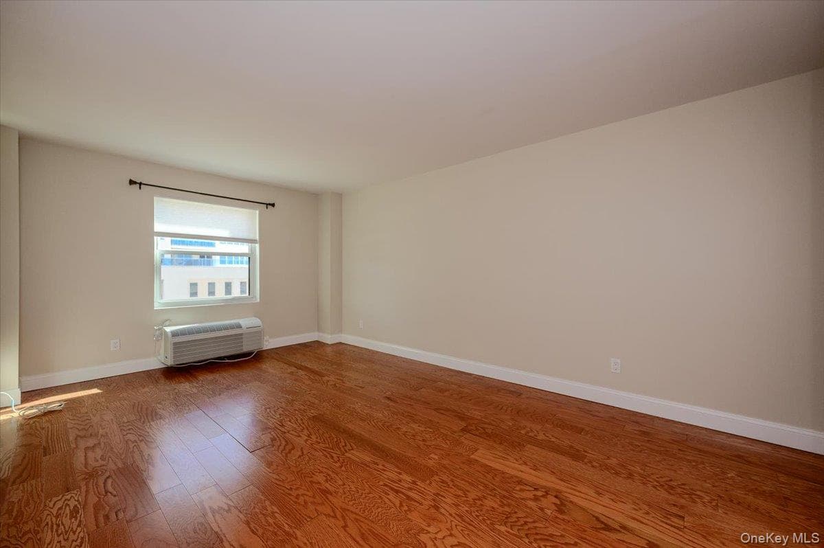 360 Shore Road Unit: 3B thumbnail 13