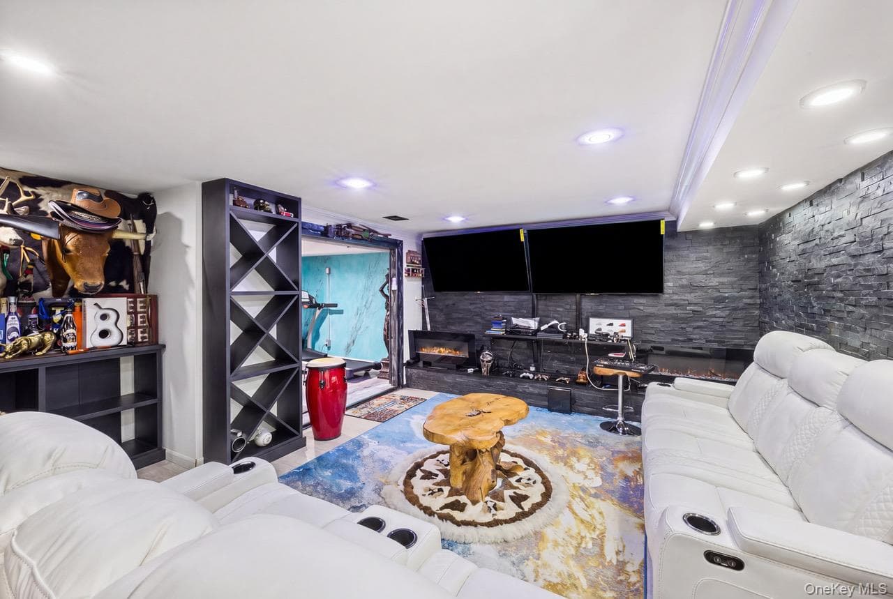 2696 Clubhouse Road thumbnail 29