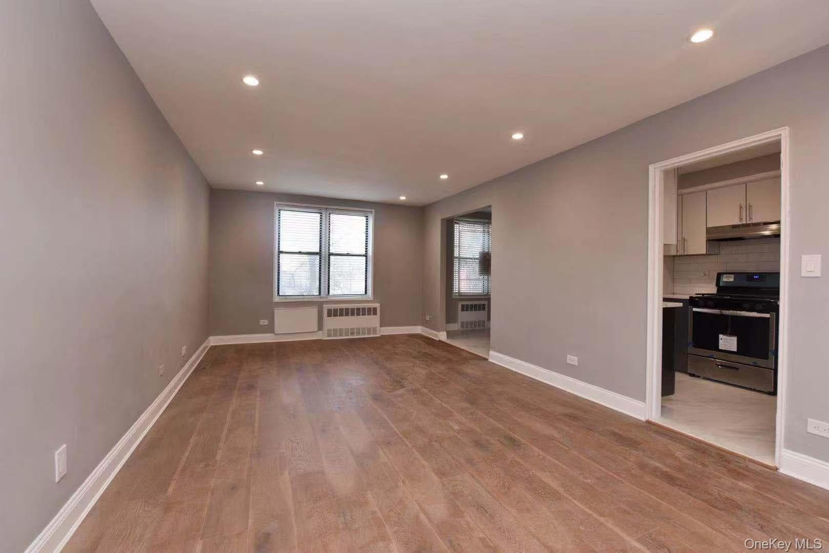 15272 Melbourne Avenue Unit: 2G thumbnail 7