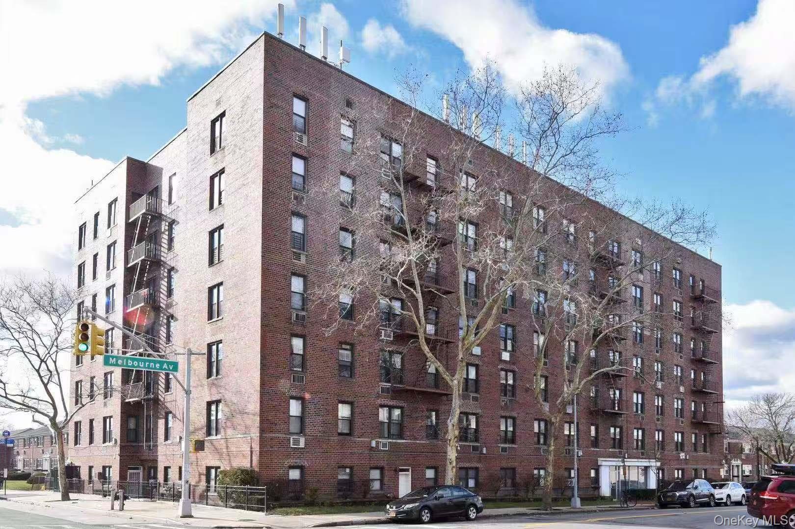 15272 Melbourne Avenue Unit: 2G, Flushing