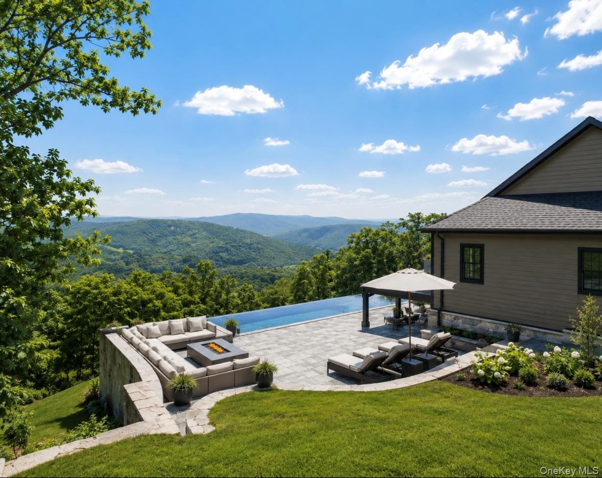 55 Ridgecrest Rd thumbnail 2