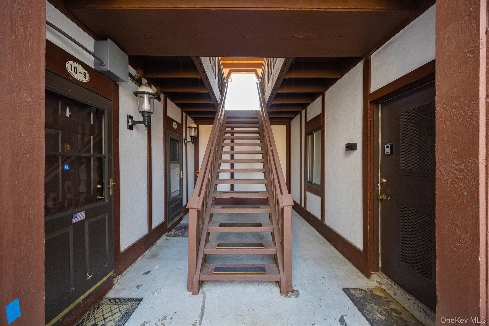 10 Skyline Drive Unit: 10 thumbnail 16