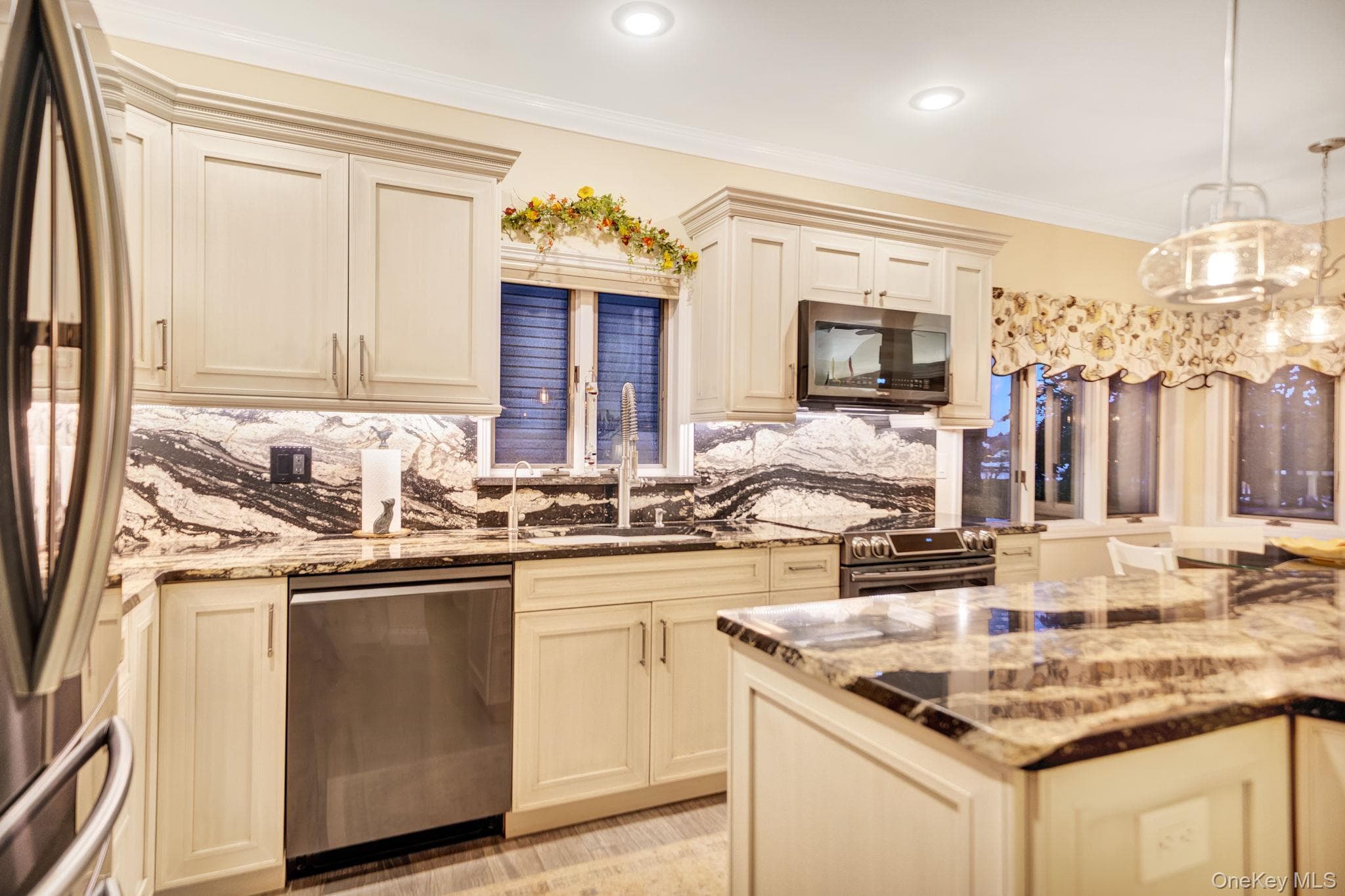 2660 Riverside Drive thumbnail 26
