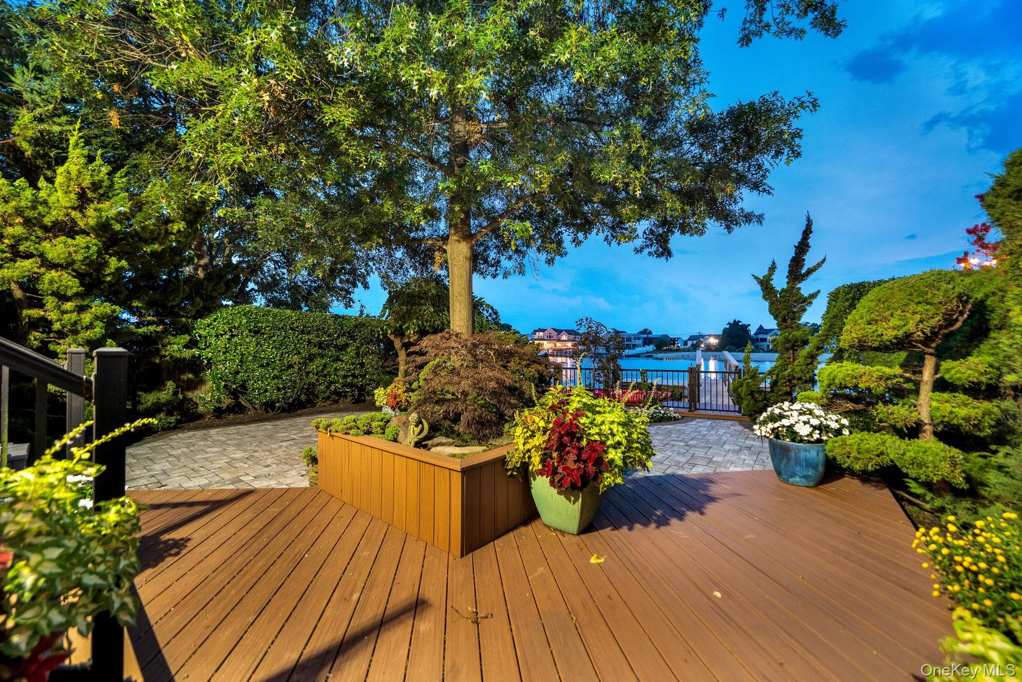 2660 Riverside Drive thumbnail 10