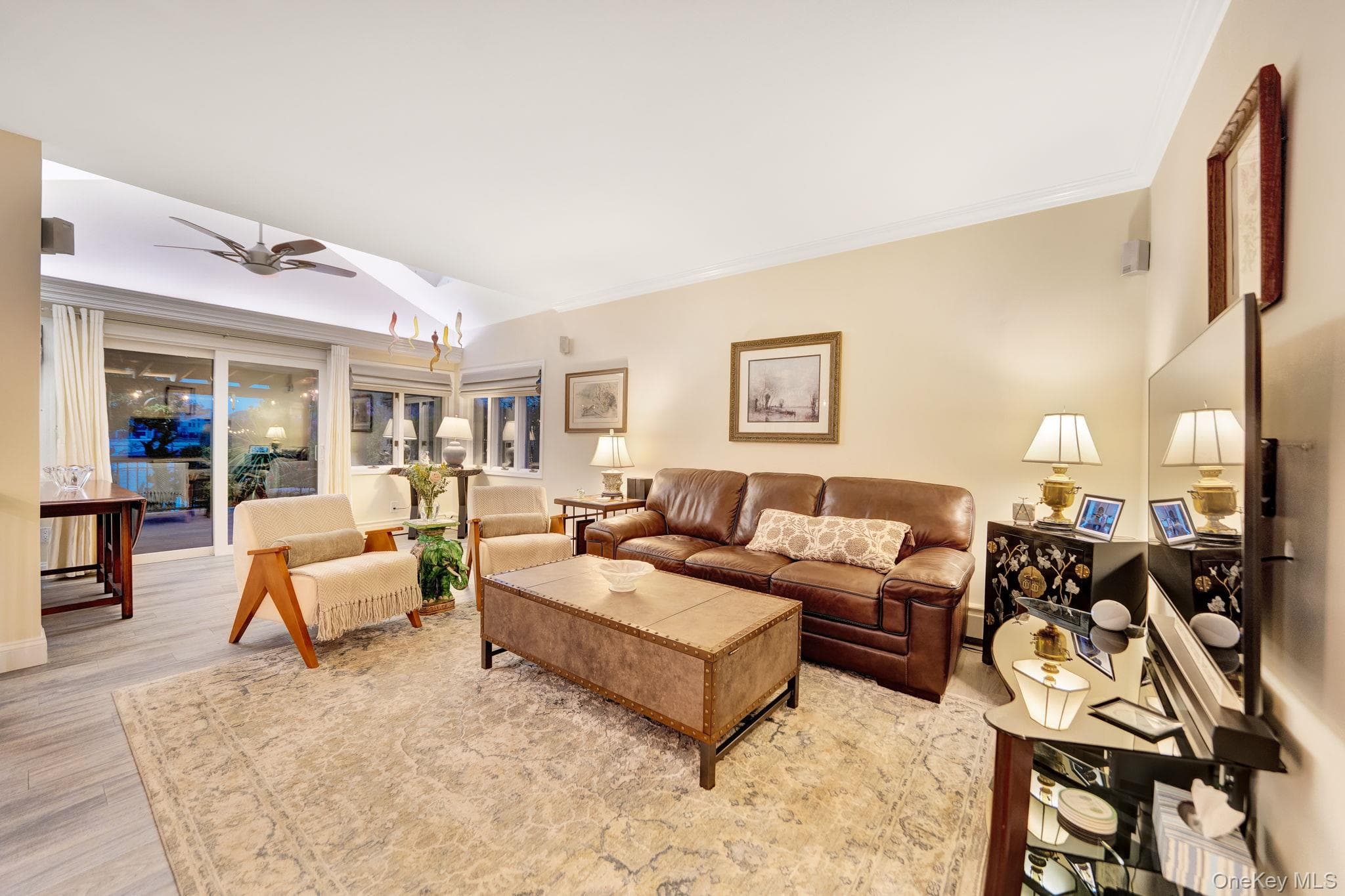 2660 Riverside Drive thumbnail 32