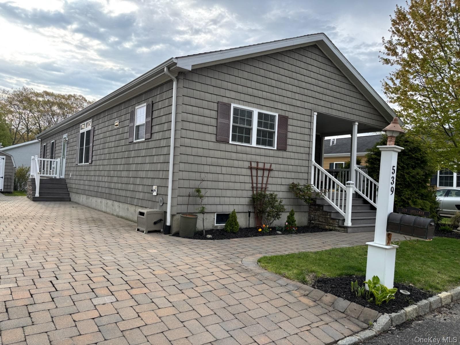 1661 Old Country Road Unit: 539, Riverhead