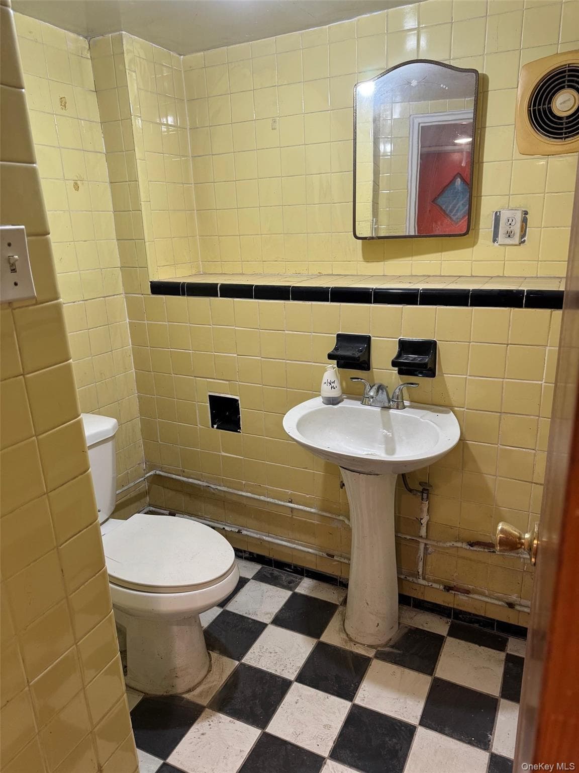 1183 Grenada Place thumbnail 8