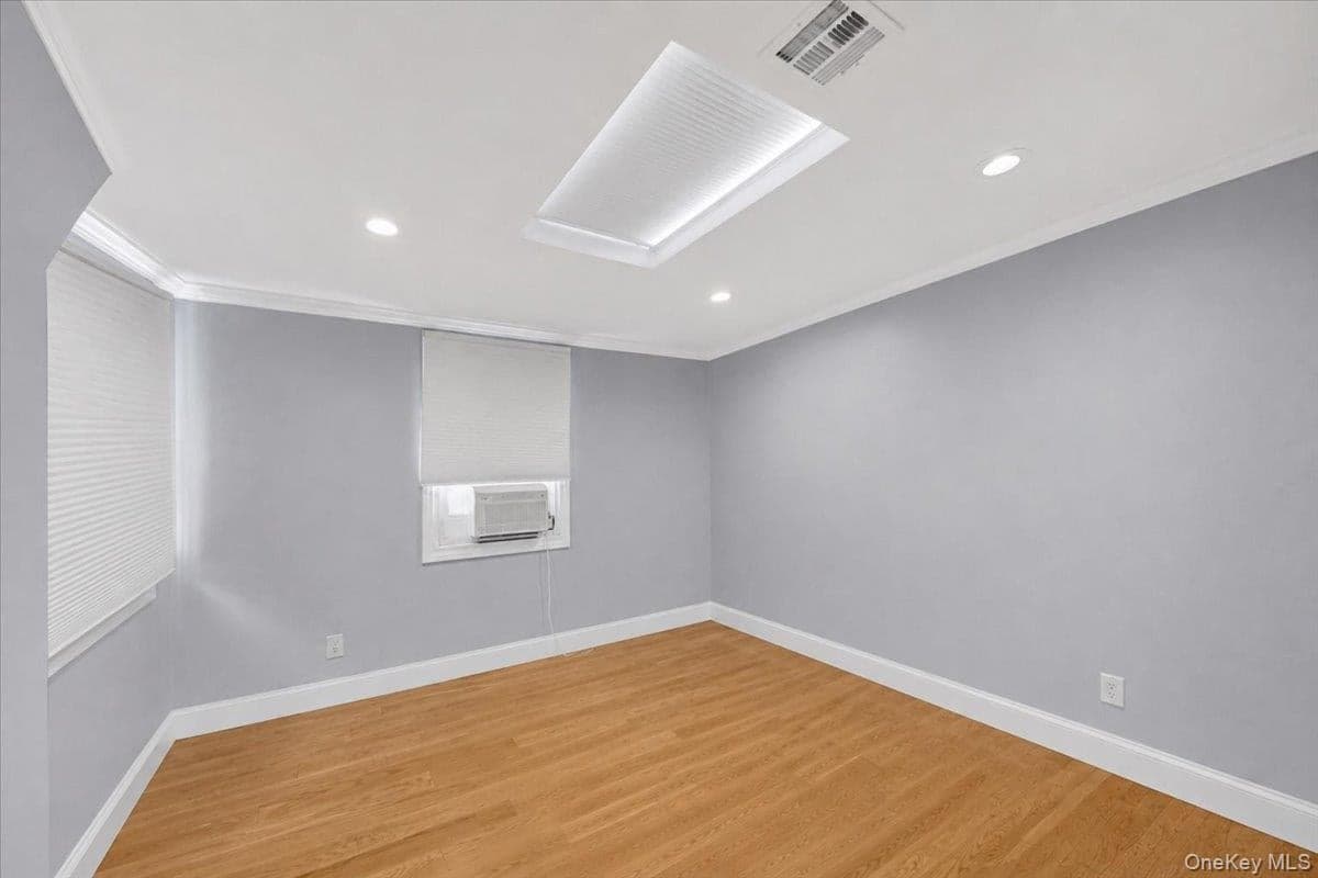 2565 Westervelt Avenue thumbnail 12