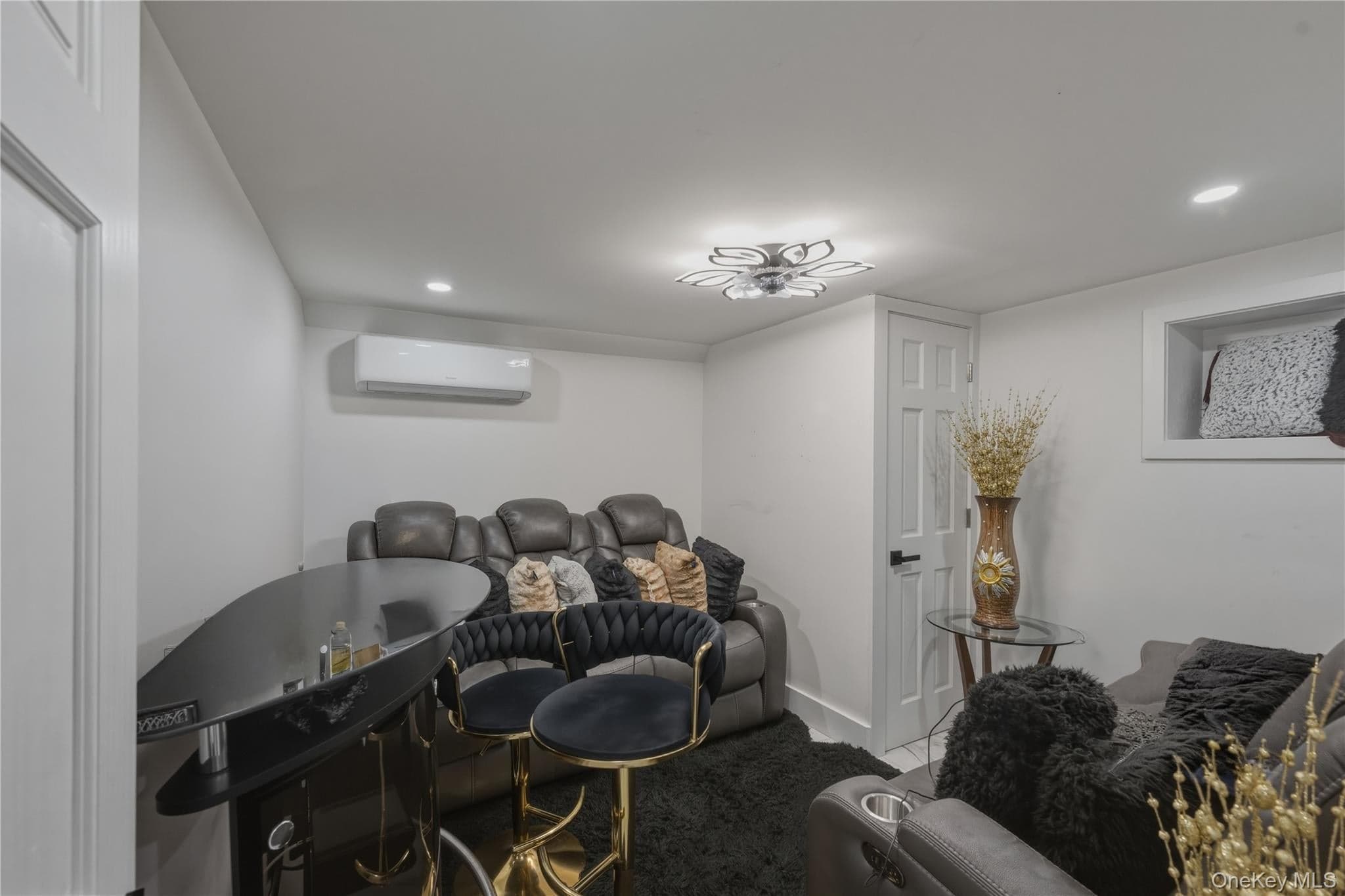 1169 Brooklyn Avenue thumbnail 13