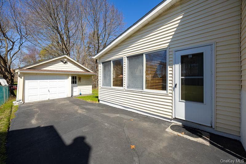88 Innis Avenue thumbnail 4