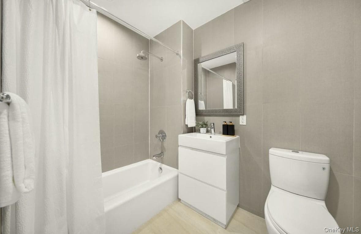 1450 110th Street St Unit: N605 thumbnail 5