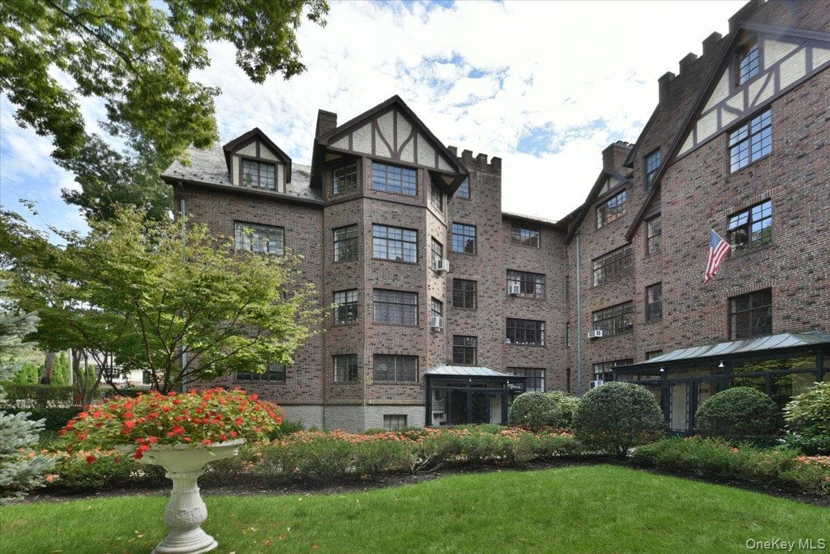 38-30 Douglaston Parkway Unit: 4B thumbnail 4