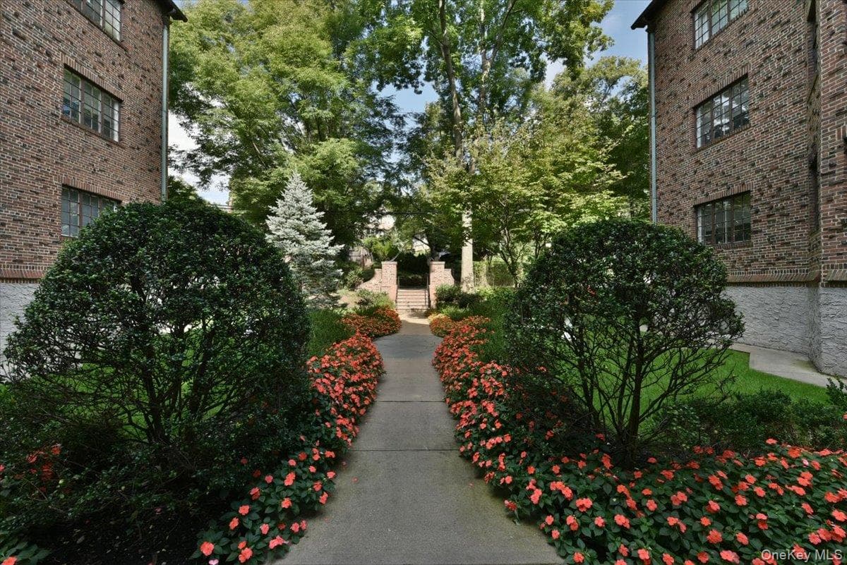 38-30 Douglaston Parkway Unit: 4B thumbnail 3