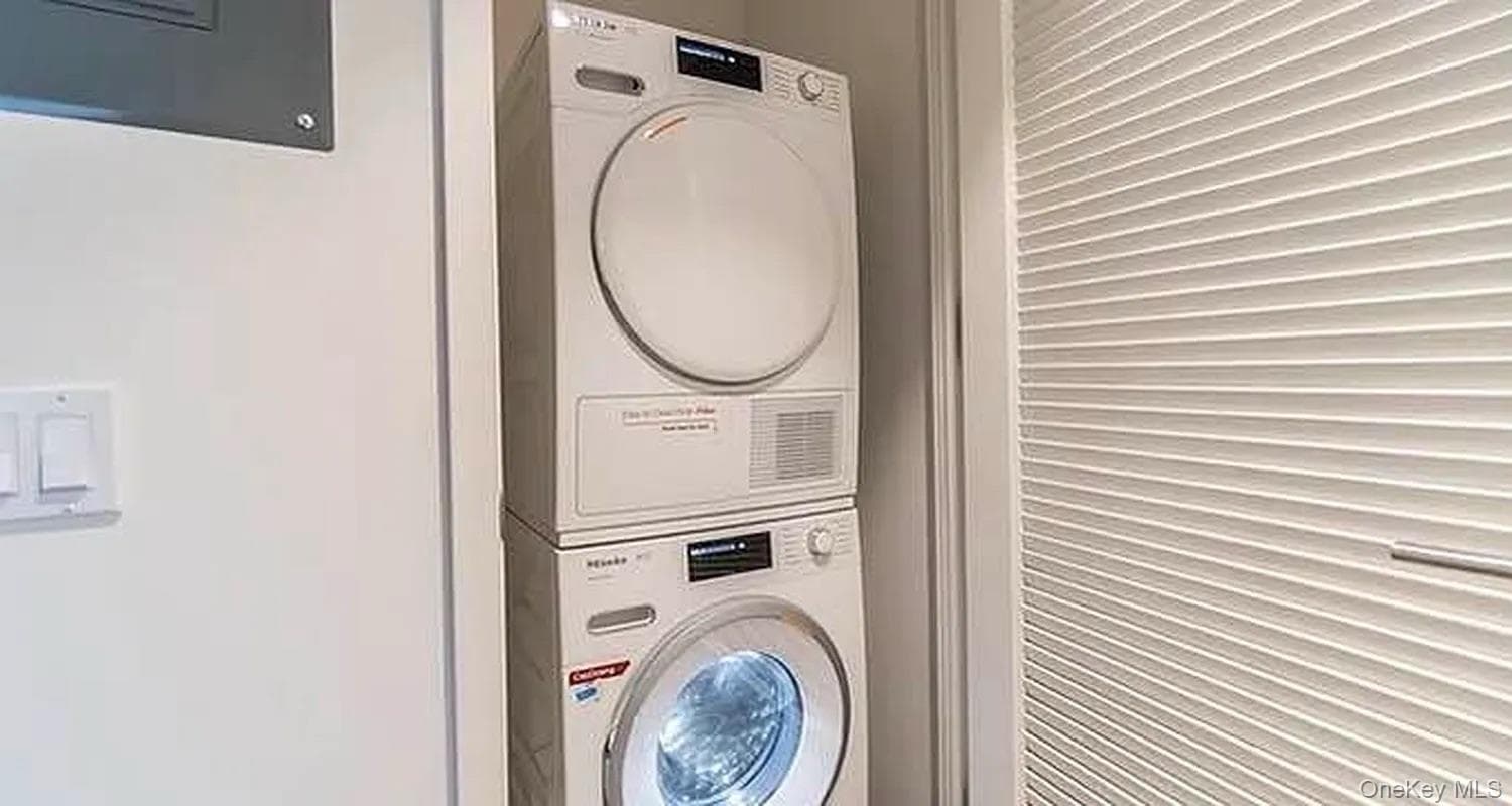 133-27 39th Avenue Unit: 6K thumbnail 15