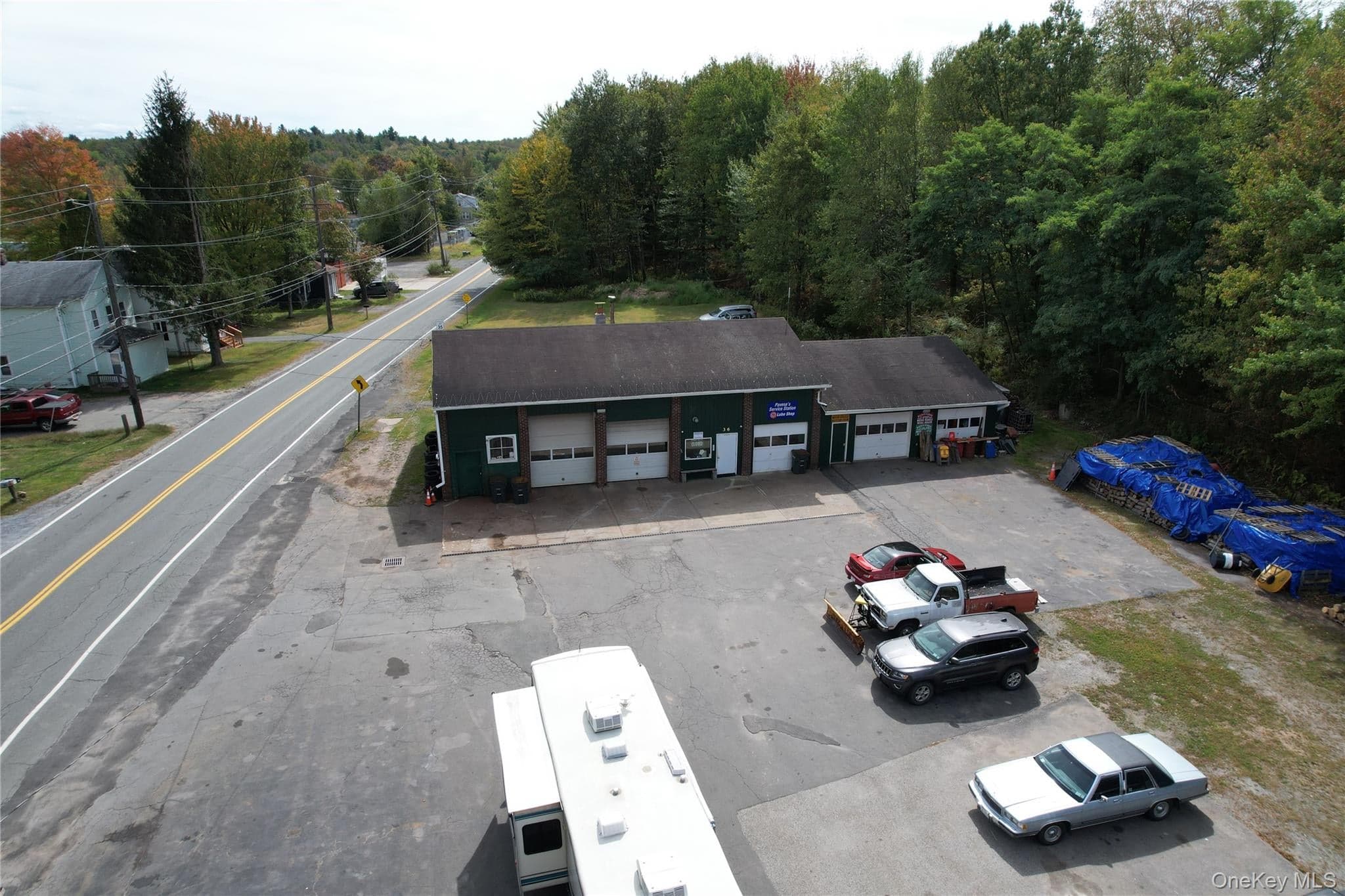 36 Cold Spring Road thumbnail 3