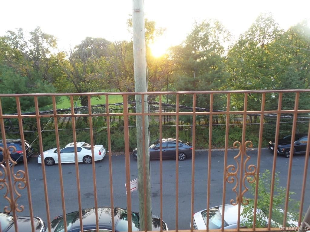 3540 Ely Avenue thumbnail 35