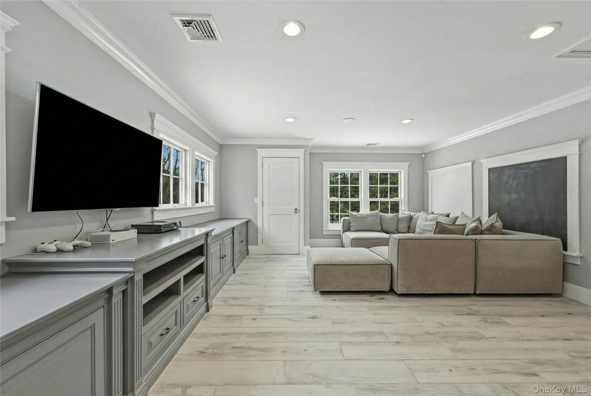 192 Burtis Lane thumbnail 33