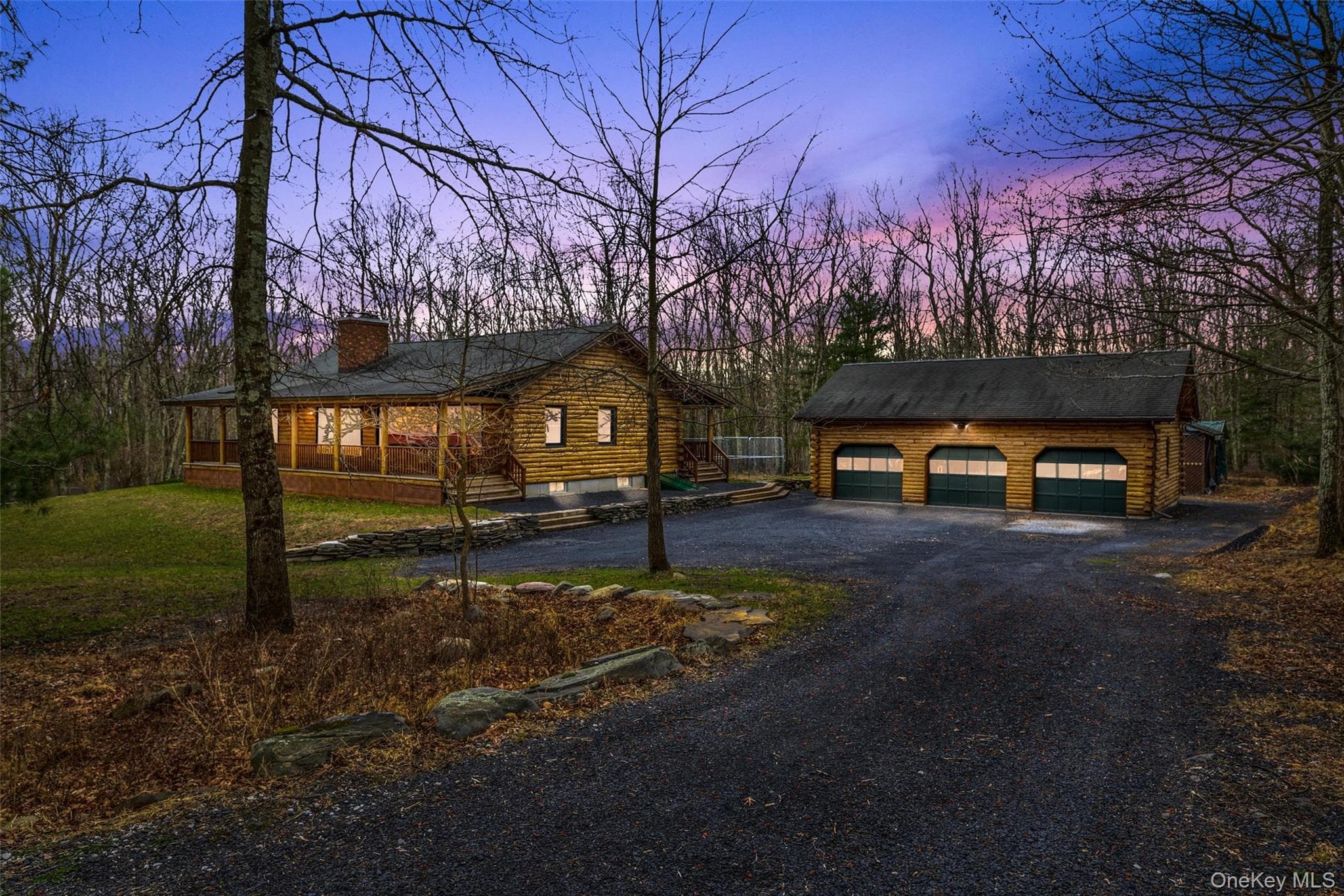 563 Peenpack Trail photo 1