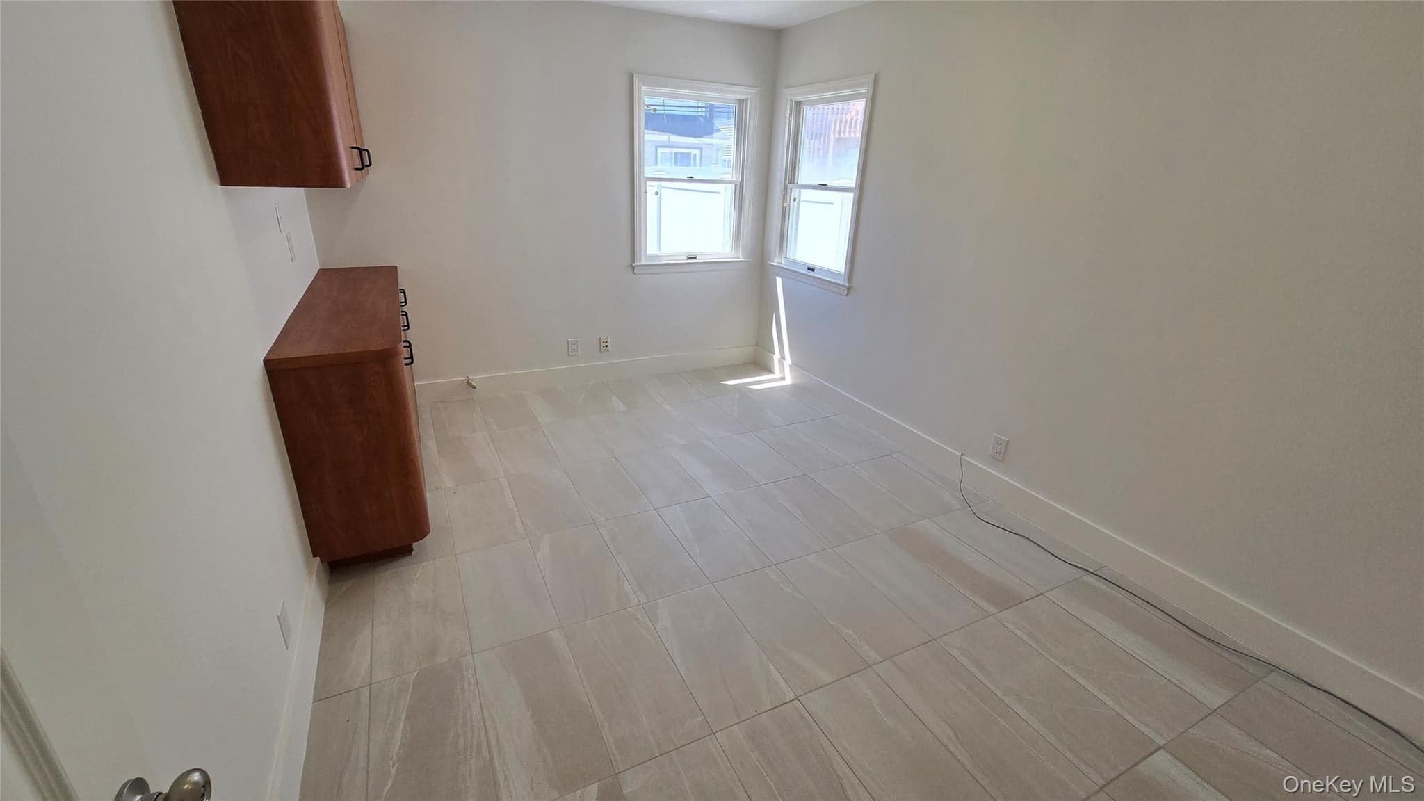 724 E Park Avenue thumbnail 11