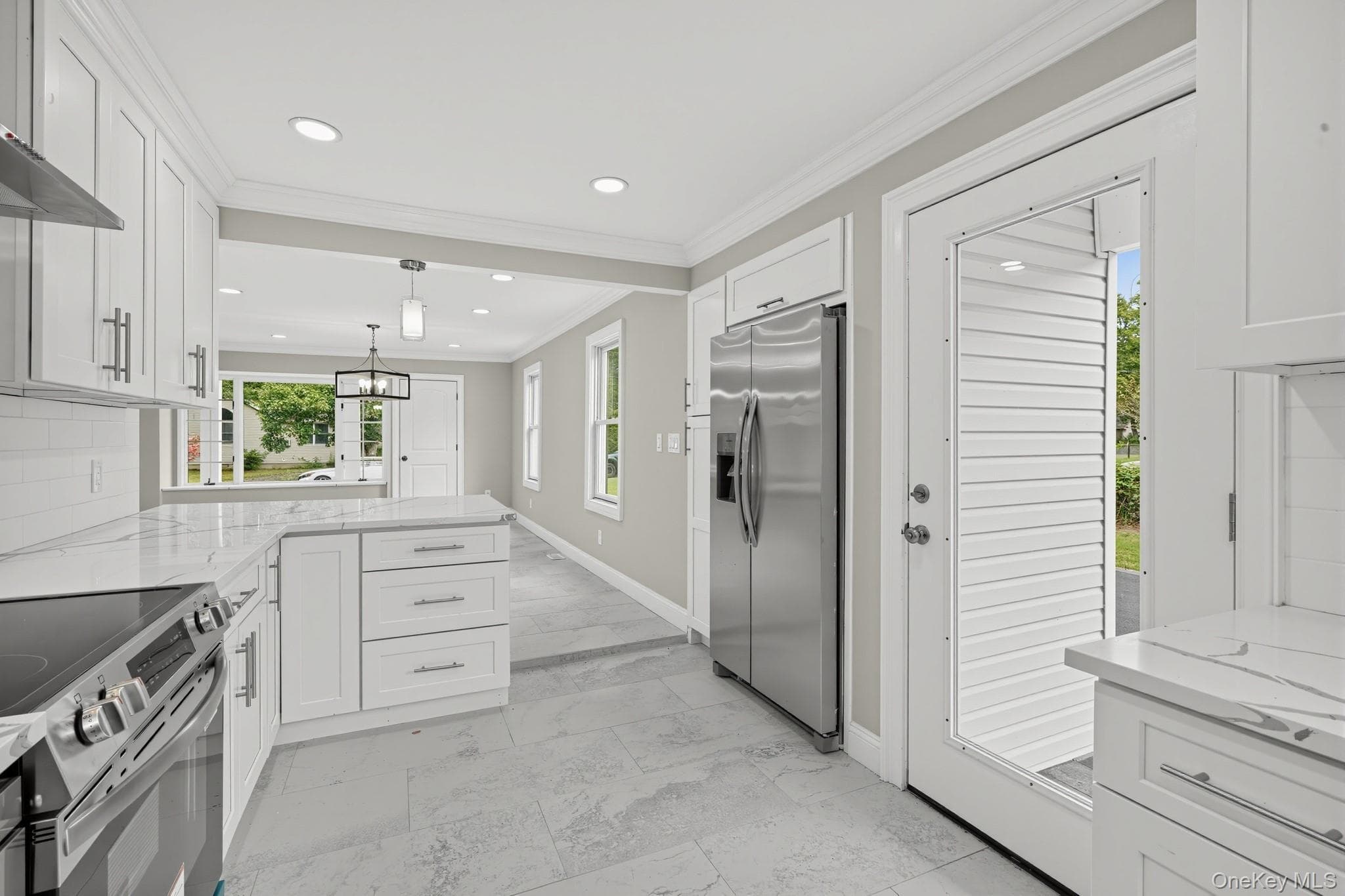 355 Forest Lane thumbnail 9