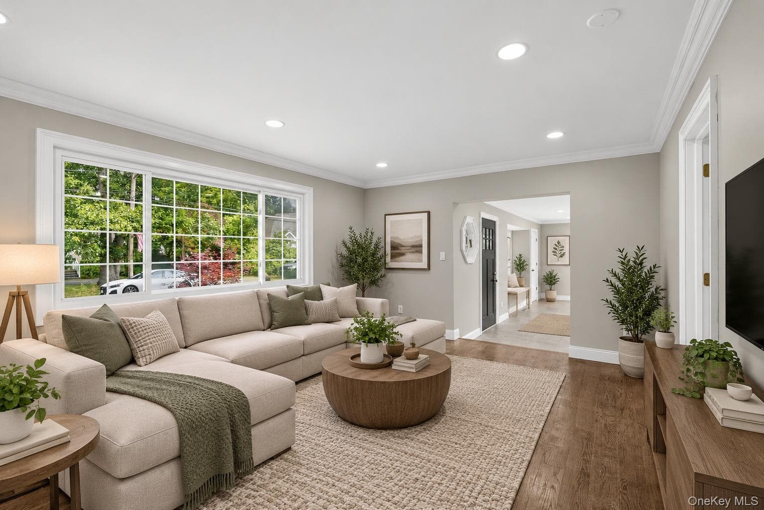 355 Forest Lane thumbnail 12