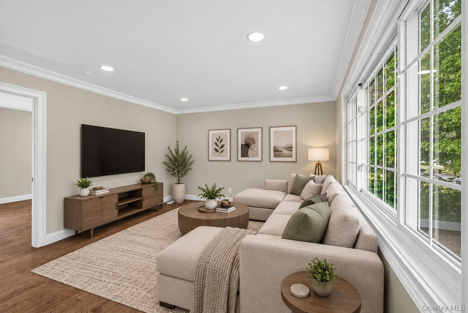 355 Forest Lane thumbnail 14
