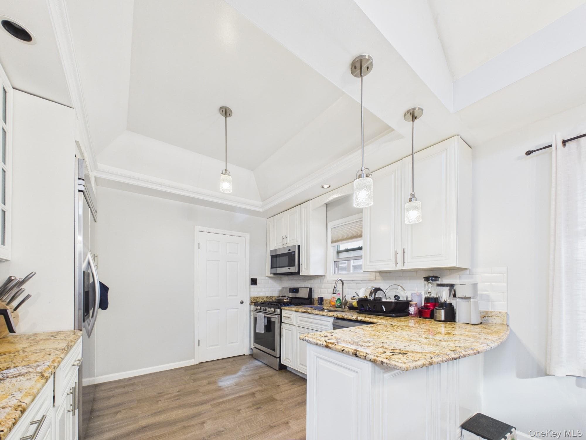 3147 Waterbury Avenue thumbnail 7