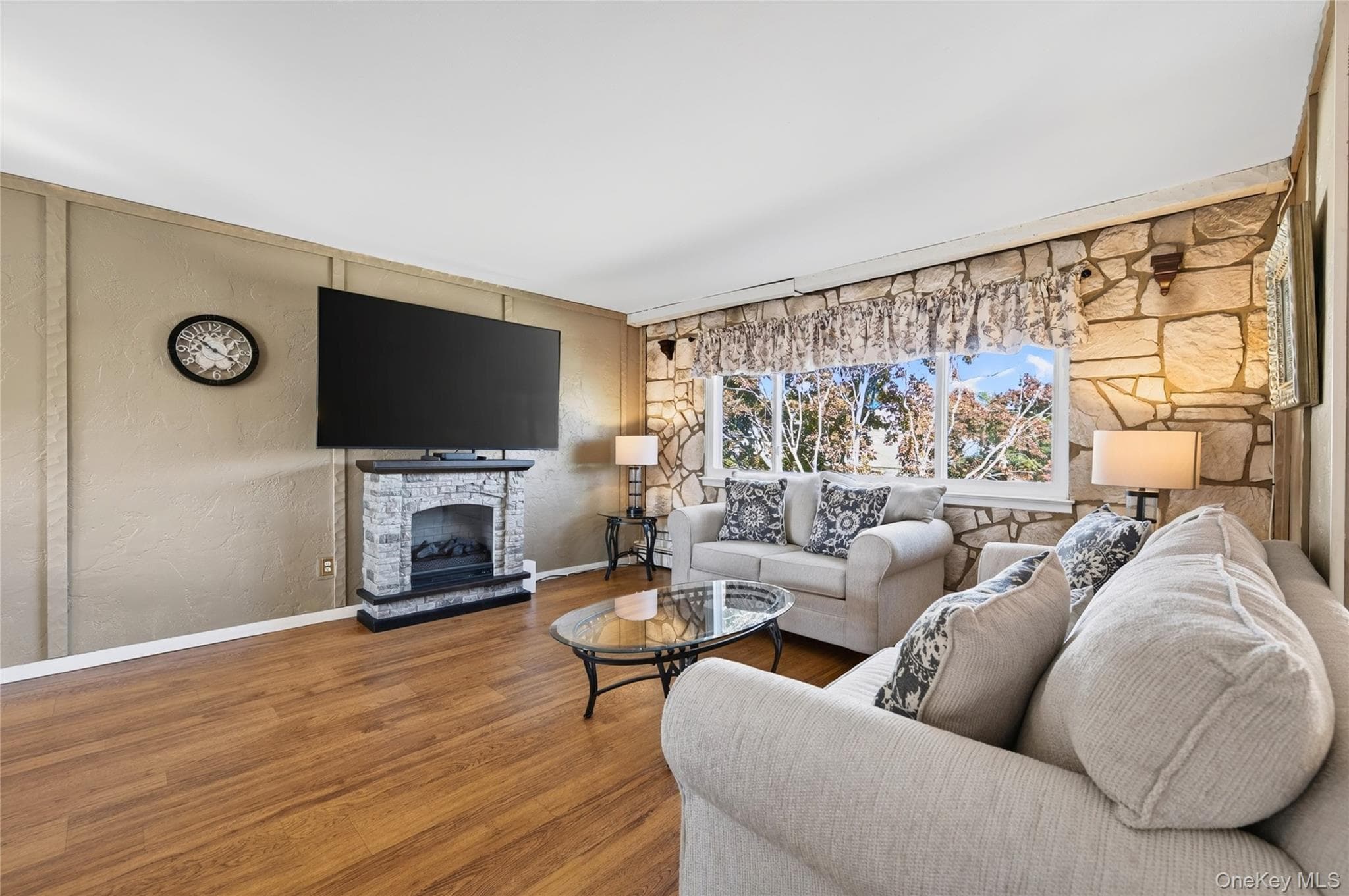 17 Sherwood Drive thumbnail 5